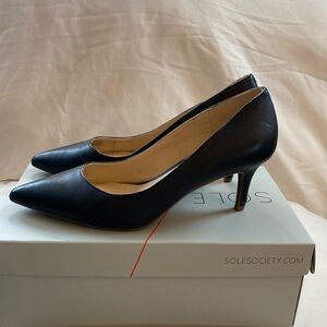 Sole Society So-Elverna Black Silky Nappa Heels